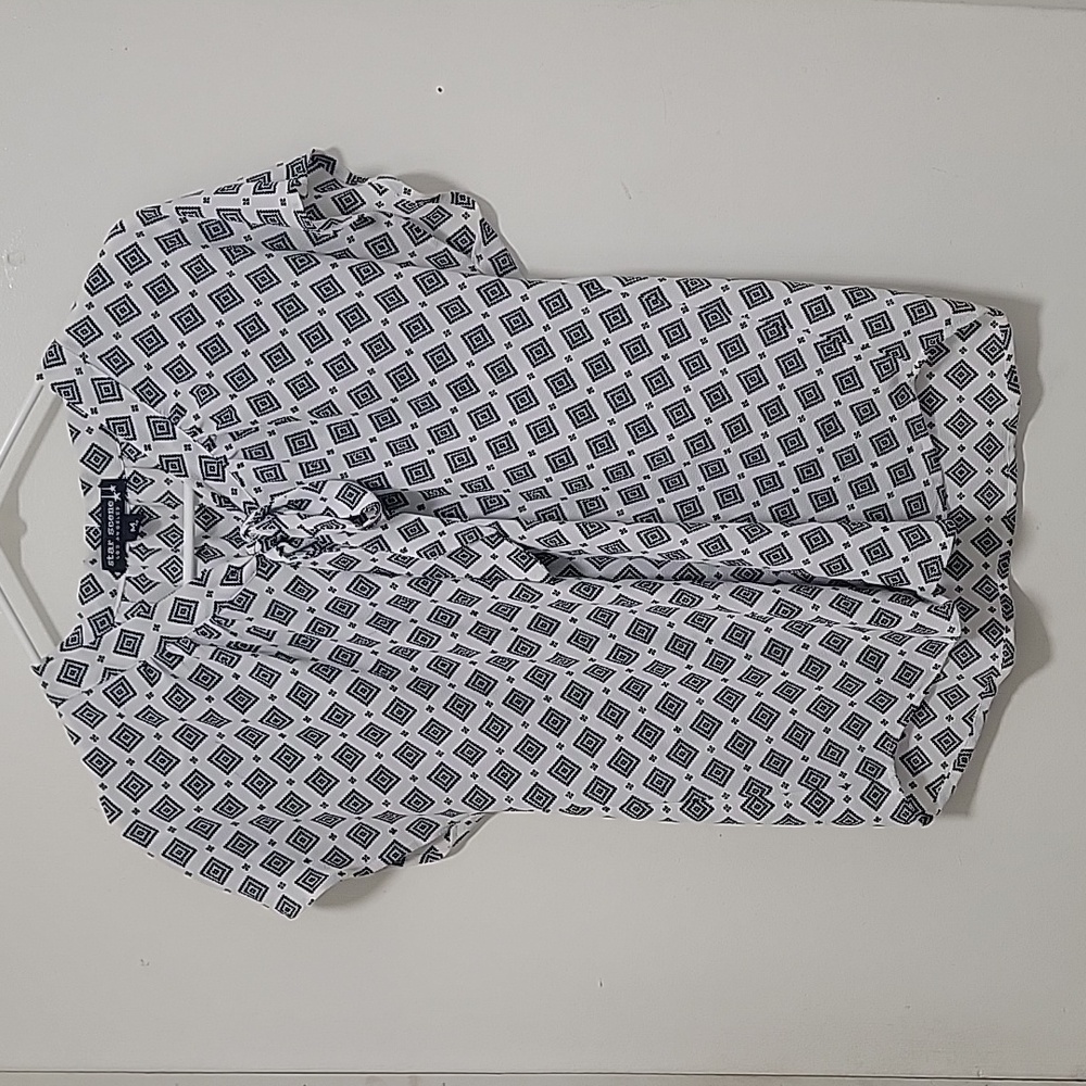 Star scene white blouse